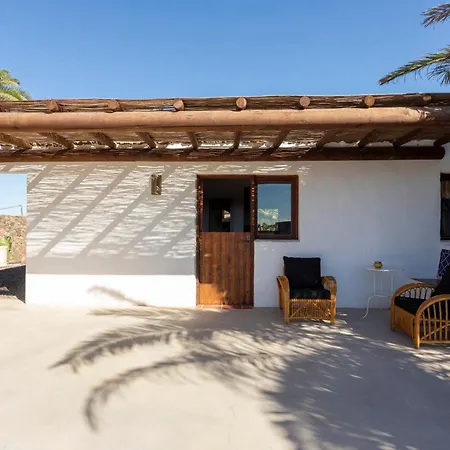 Holiday home Rustic With Pool In Center Lajares