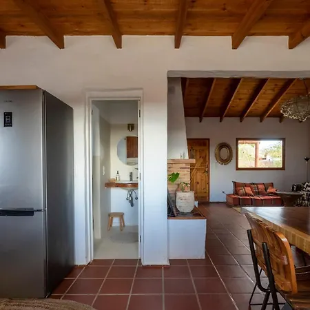 Holiday home Rustic With Pool In Center *