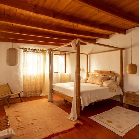 Rustic With Pool In Center Casa vacanze Lajares